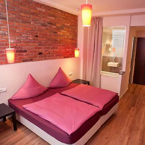 Hotell Purpur, Prag